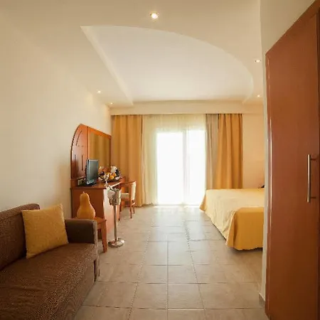 Hotel Alexandros Palace And Suites 5*