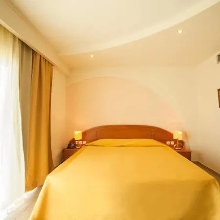 Hotel Alexandros Palace And Suites 5*